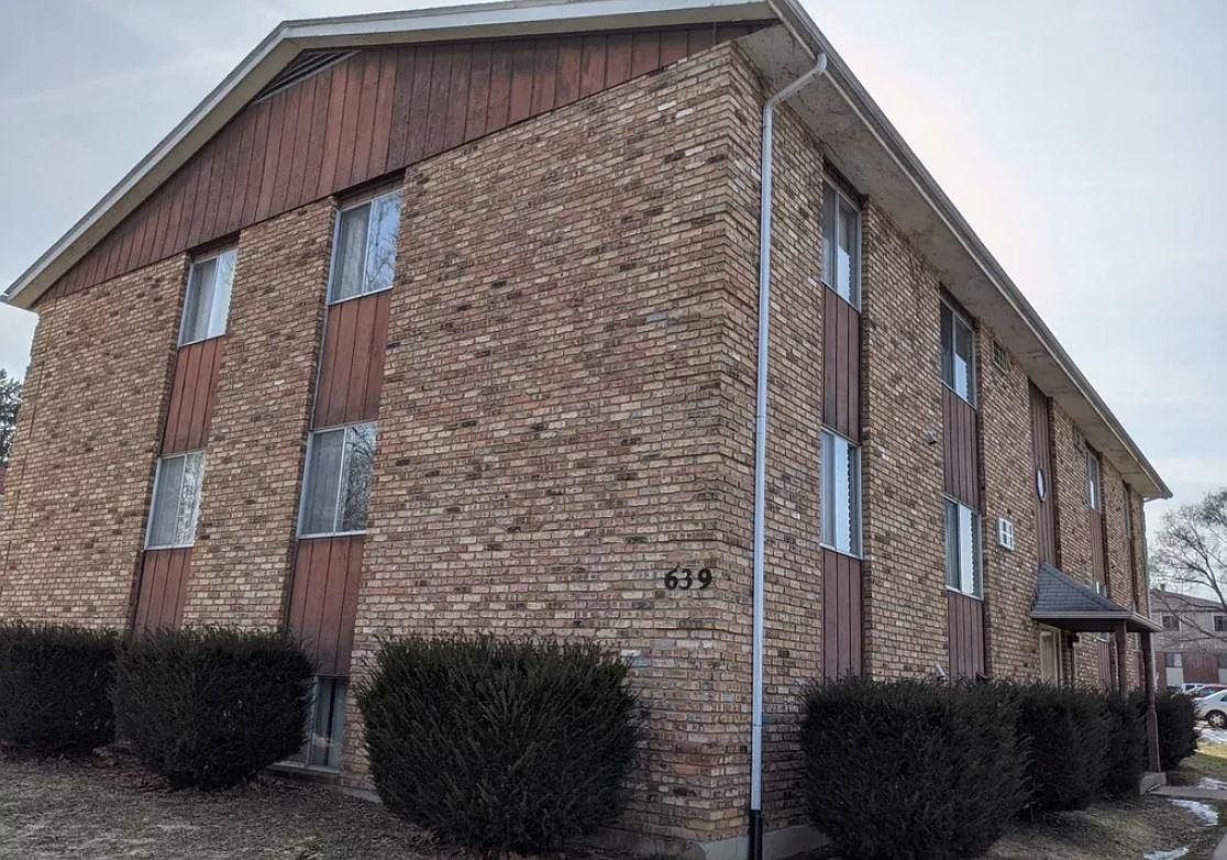 639 S Lucas St Two Bed, Iowa City, IA 52240 Zillow