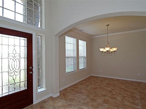 2nd image of 87 Quillwood Pl