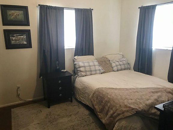 5th image of 861 E Fairmont Cir APT 3