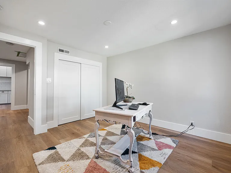 115 Cuvier St — Photo 16