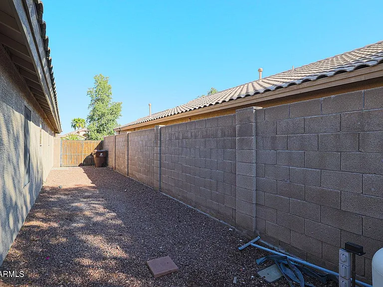 10269 W Patrick Ln — Photo 35