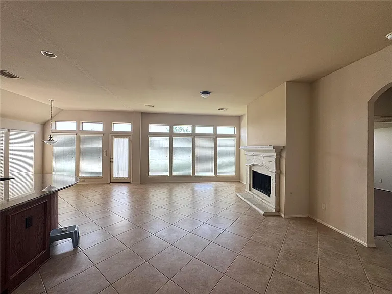 22010 Rustic Canyon Ln — Photo 8