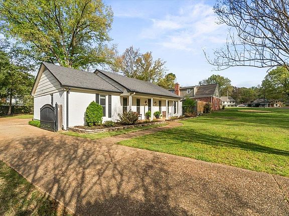 2nd image of 2265 Pike Wood Dr