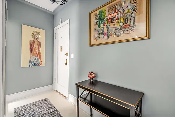 Sold by Sotheby's International Realty | media 19