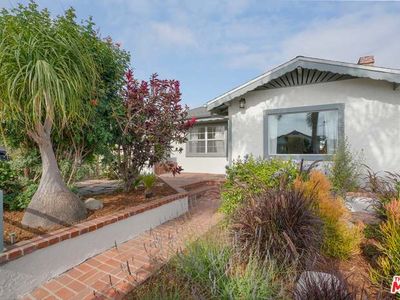 6322 S Harcourt Ave, Los Angeles, CA, 90043