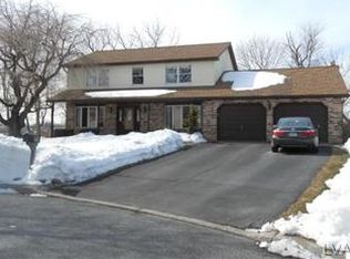 250 Ridgewood Rd, Easton, PA 18045