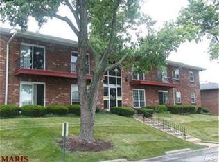 10336 Forest Brook Ln APT E, Saint Louis, MO 63146