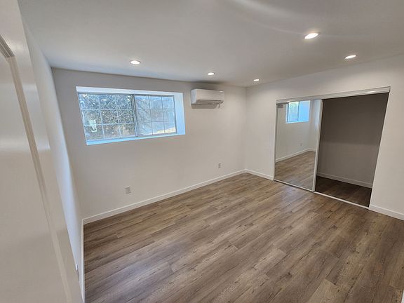 4th image of 10658 Vanora Dr #B