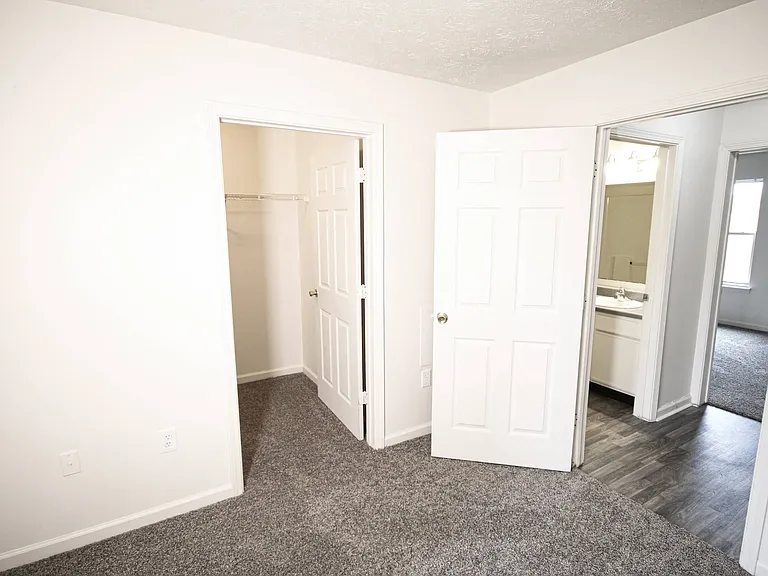 Embarq — Photo 9