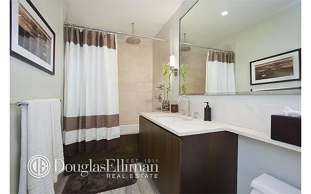 Rented by Douglas Elliman | media 23