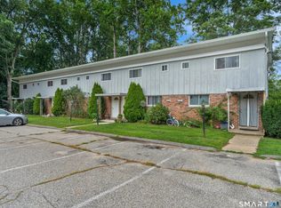 19 Denlar Dr, Chester, CT 06412