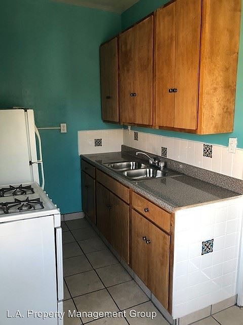 1st image of 2850 Leeward Ave APT 401