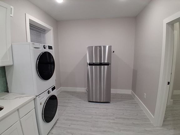 3rd image of 417 54th St #12E