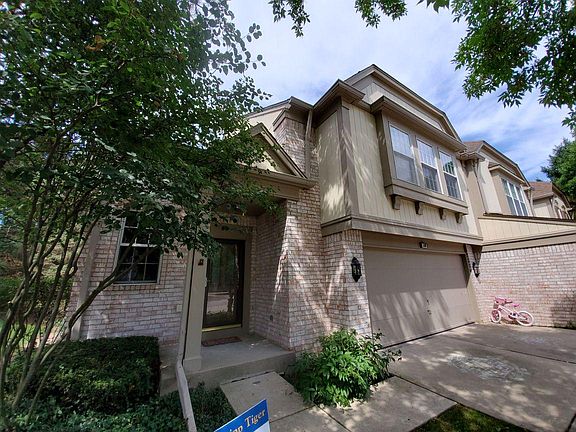 3rd image of 500 Cherbourg Dr