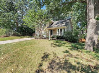 106 Wood Hollow Dr, Cary, NC 27513