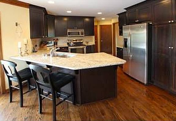 3rd image of W154N10259 Regency Ct S