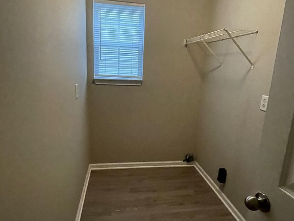5th image of 1340 Ballater Dr