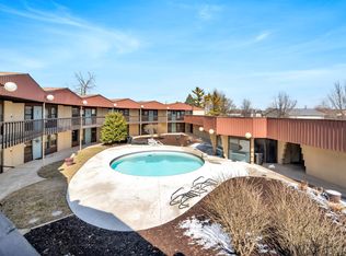 1221 S Van Dyke Rd APT 2C, Appleton, WI 54914