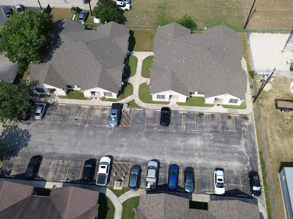 104 San Antonio #5, La Vernia, TX 78121