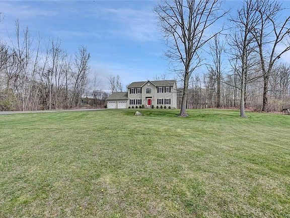 2nd image of 53 Lockwood Ln