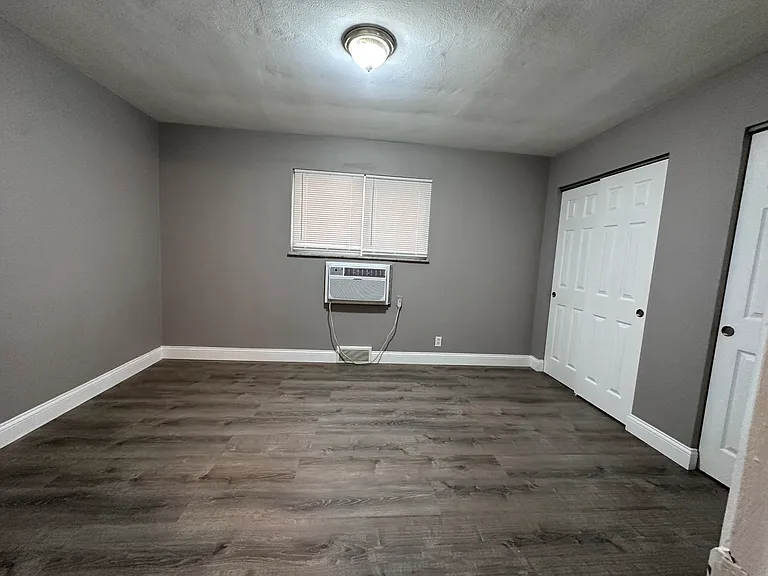 4404 Morganford Rd #B — Photo 10