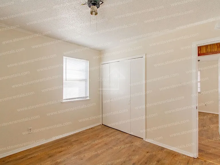 5311 NW Elm Ave — Photo 37