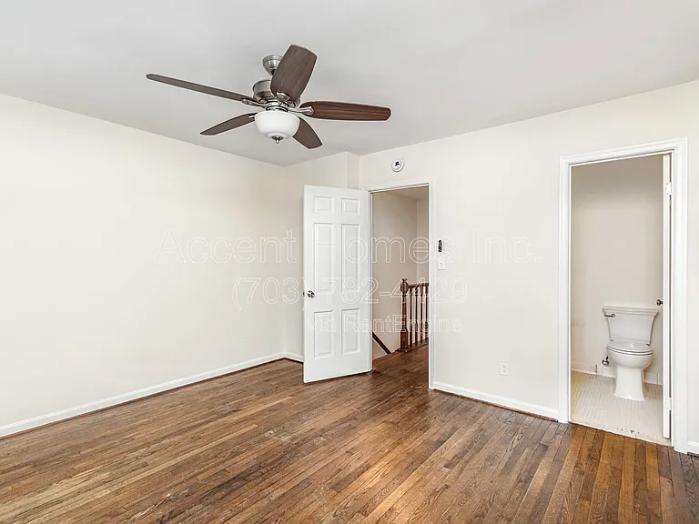 449 Old Town Ct — Photo 16