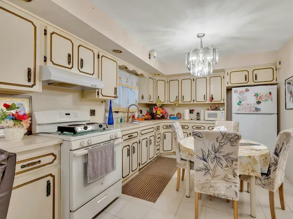 3218 Pleasant Avenue image 30 of 44