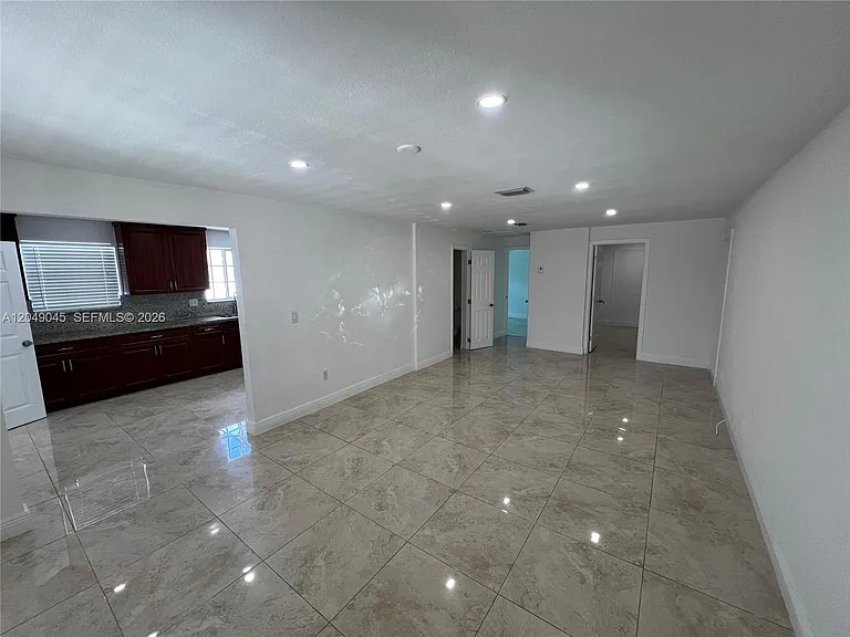 4365 W 1st Ave — Photo 3