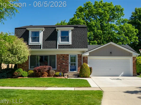 16282 Truwood St, Woodhaven, MI 48183