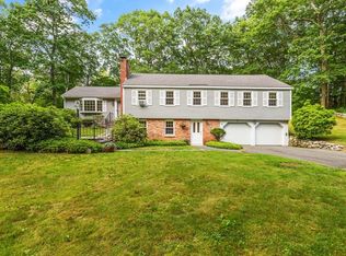 8 King Richard Dr, Boxford, MA 01921
