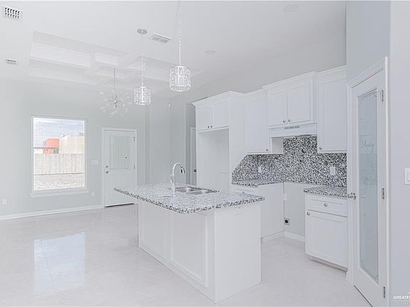 3rd image of 3205 Erica Ln