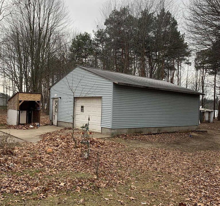 2nd image of 8727 146th Ave