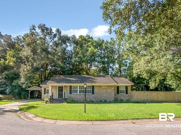4th image of 2105 Upham Pl