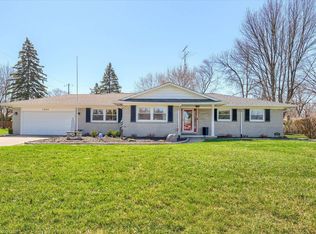 1282 Arrowwood Ln, Grand Blanc, MI 48439