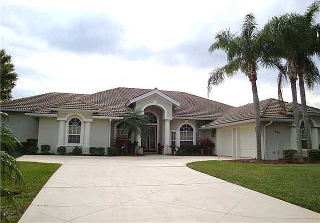 1st image of 1348 SW Sea Holly Way