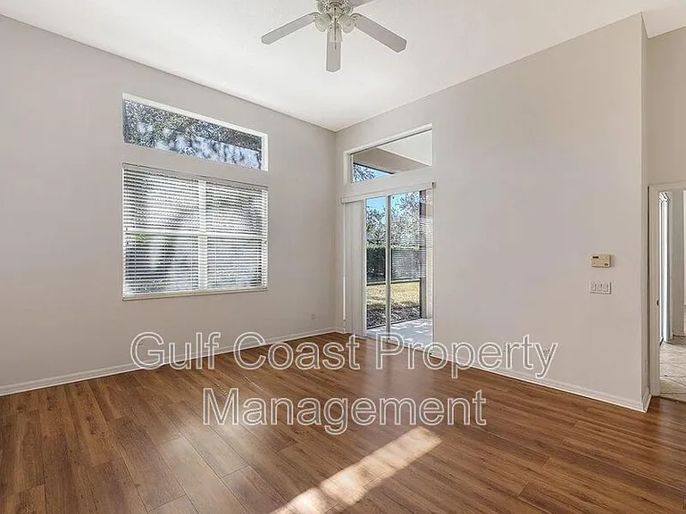 6836 Bay Hill Dr — Photo 13