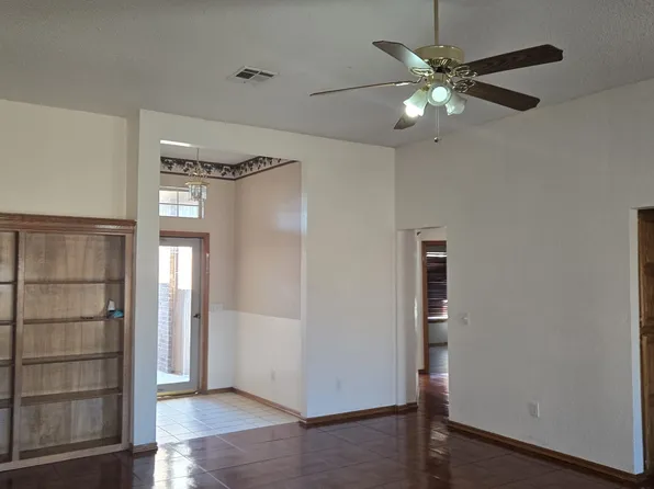 209 Morningside Dr, Yukon, OK 73099