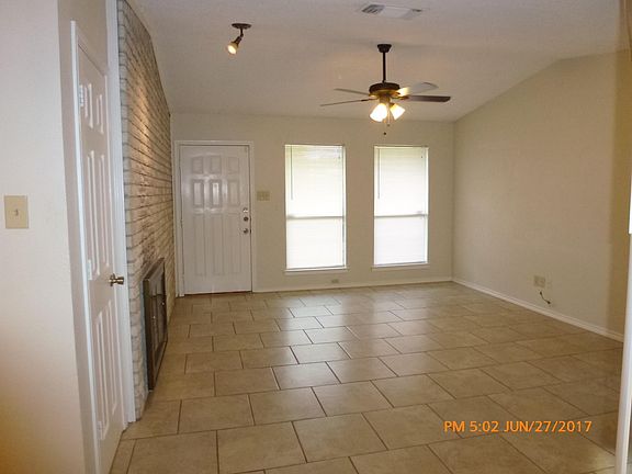 3rd image of 3311 S Meadow Dr