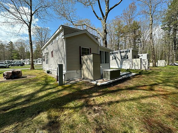 5th image of 23 College Drive #12B