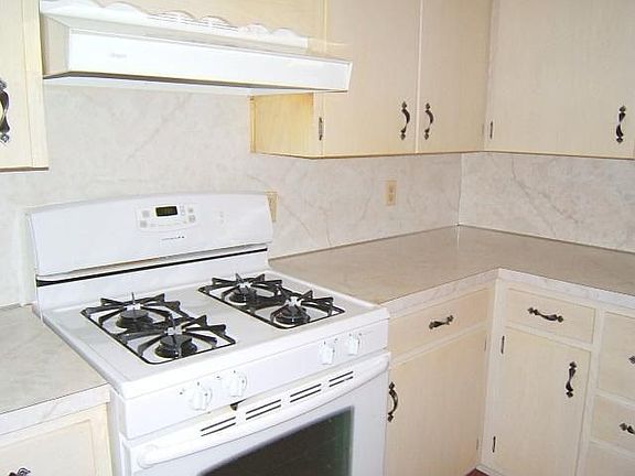 5th image of 9139 Idlewild Dr