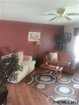 4th image of 811 Big Horn Dr