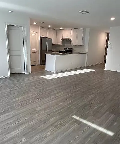 31663 Meander Ln — Photo 3