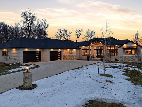 2nd image of 16463 Sugar Island Rd