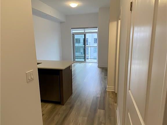2nd image of 5055 Greenlane #637