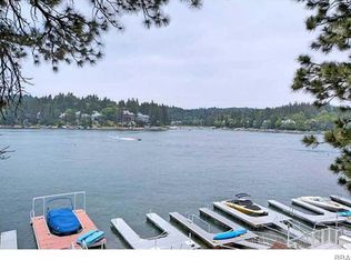 384 Lake Resort Rd #5, Lake Arrowhead, CA 92352
