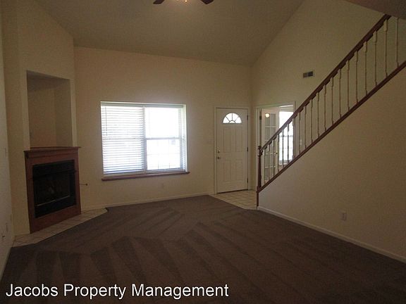 3rd image of 1621 Juniper Dr