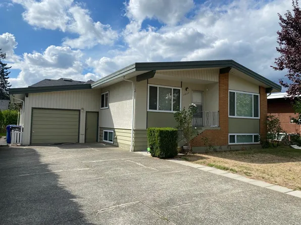 2627 Countess St, Abbotsford, BC V2T 2V8