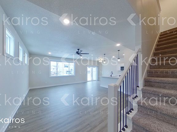 2nd image of 6937 Holly Ct