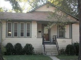240 S Oakland Grv, Elmhurst, IL